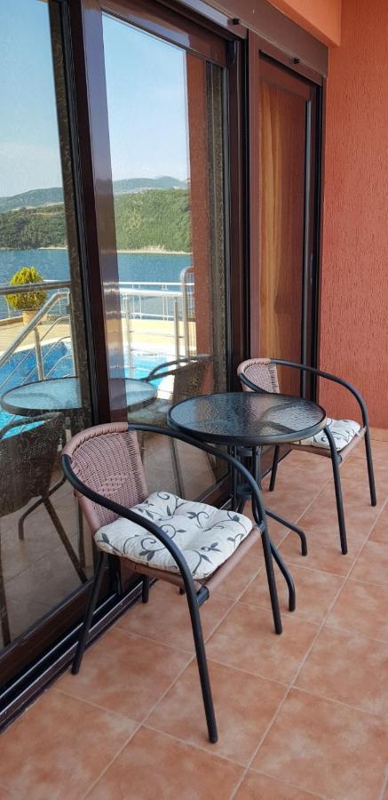 Apartment Sea Space 2 Dobra Voda Exterior photo
